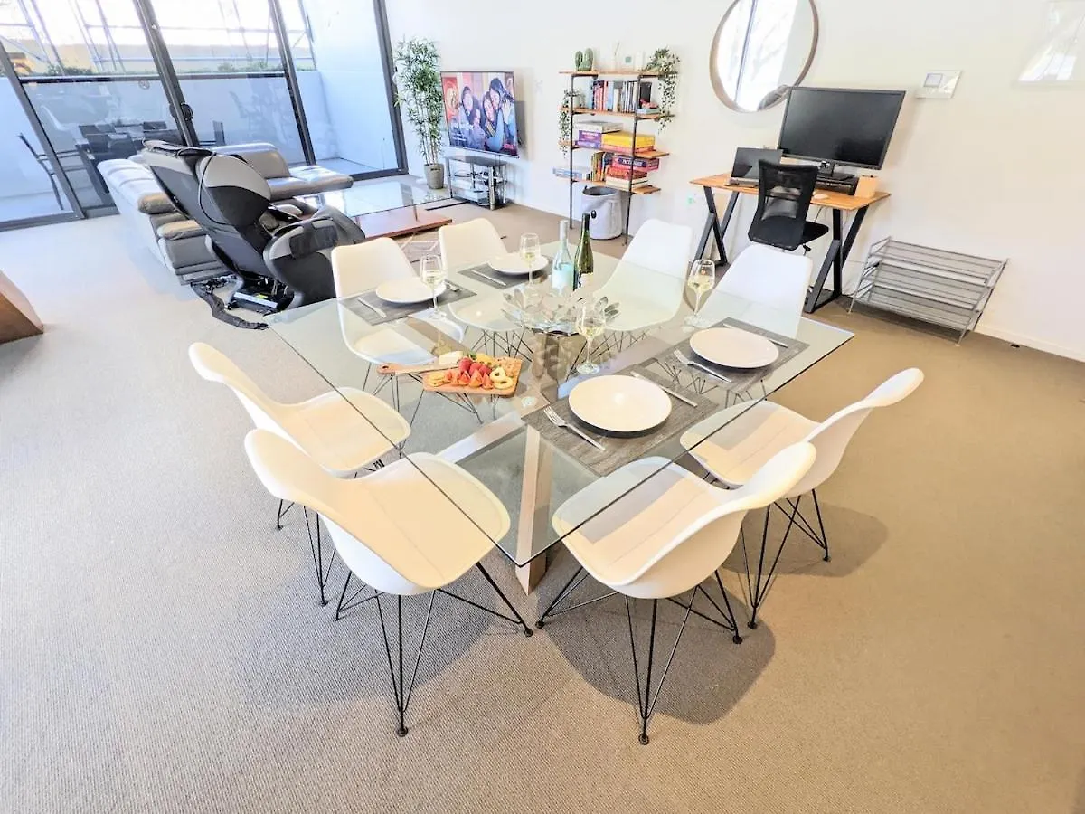 The Loft 3Bdr, City Centre, Family-Friendly, King Bed, Massage Chair, Parking キャンベラ アパート
